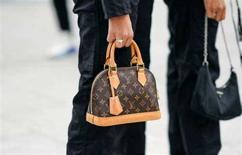 how much are louis vuitton bags in paris|louis vuitton bag price guide.